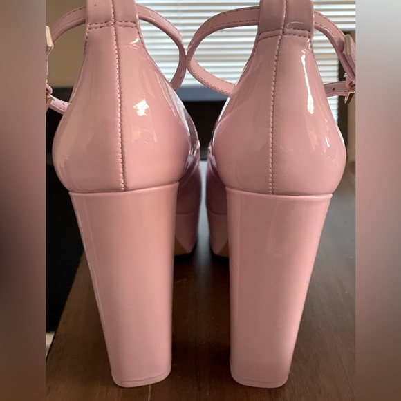 New Aldo “Fonda” platform Mary Jane’s in pink patent size 7.5 - Picture 2 of 4